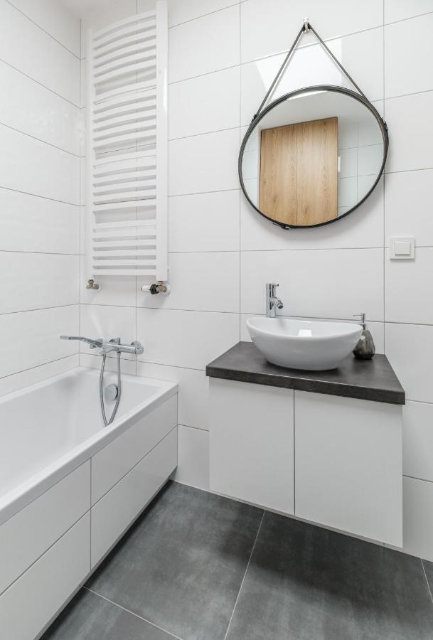 Warsaw Inside Business Centre Apartment Bagian luar foto