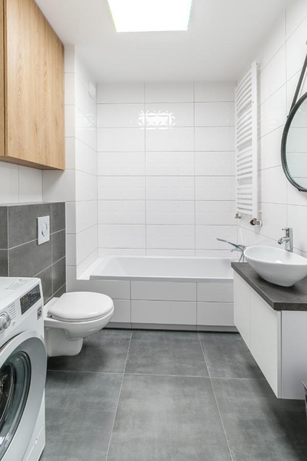 Warsaw Inside Business Centre Apartment Bagian luar foto