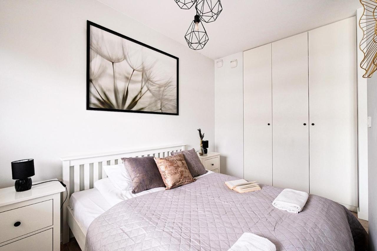 Warsaw Inside Business Centre Apartment Bagian luar foto