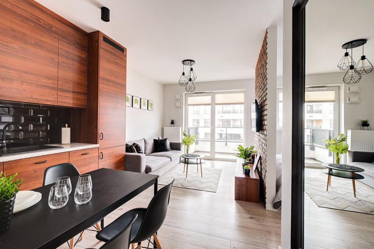 Warsaw Inside Business Centre Apartment Bagian luar foto