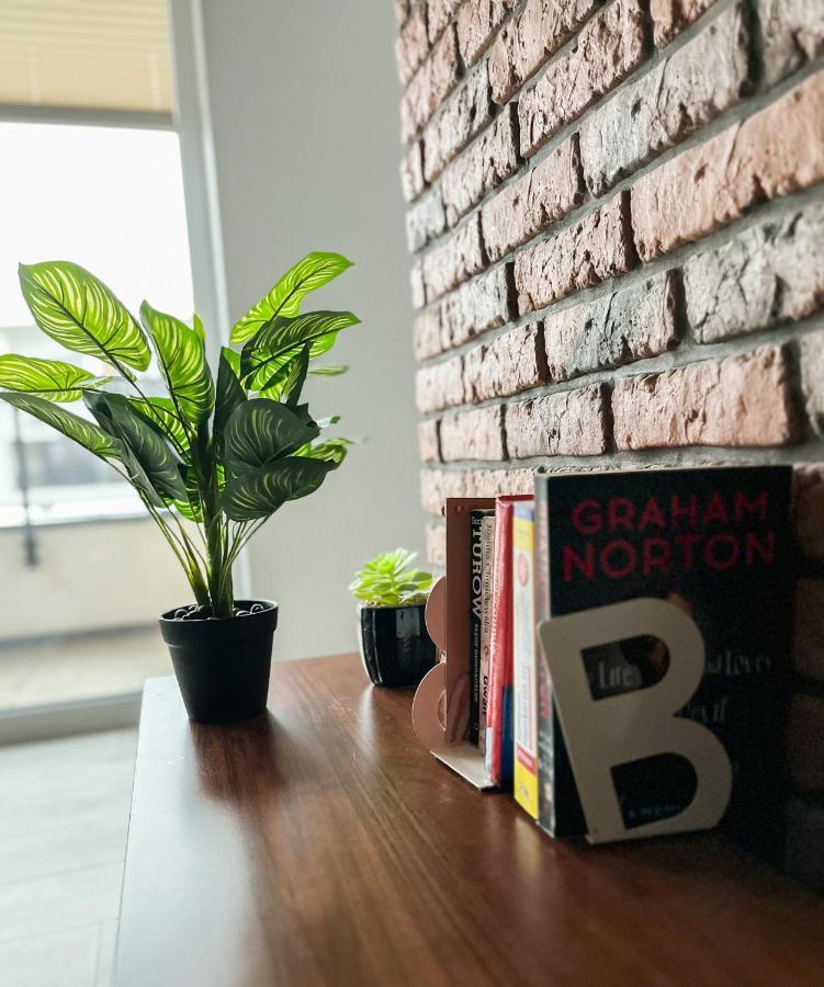 Warsaw Inside Business Centre Apartment Bagian luar foto